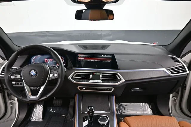 Used 2023 White BMW sDrive40i image 15
