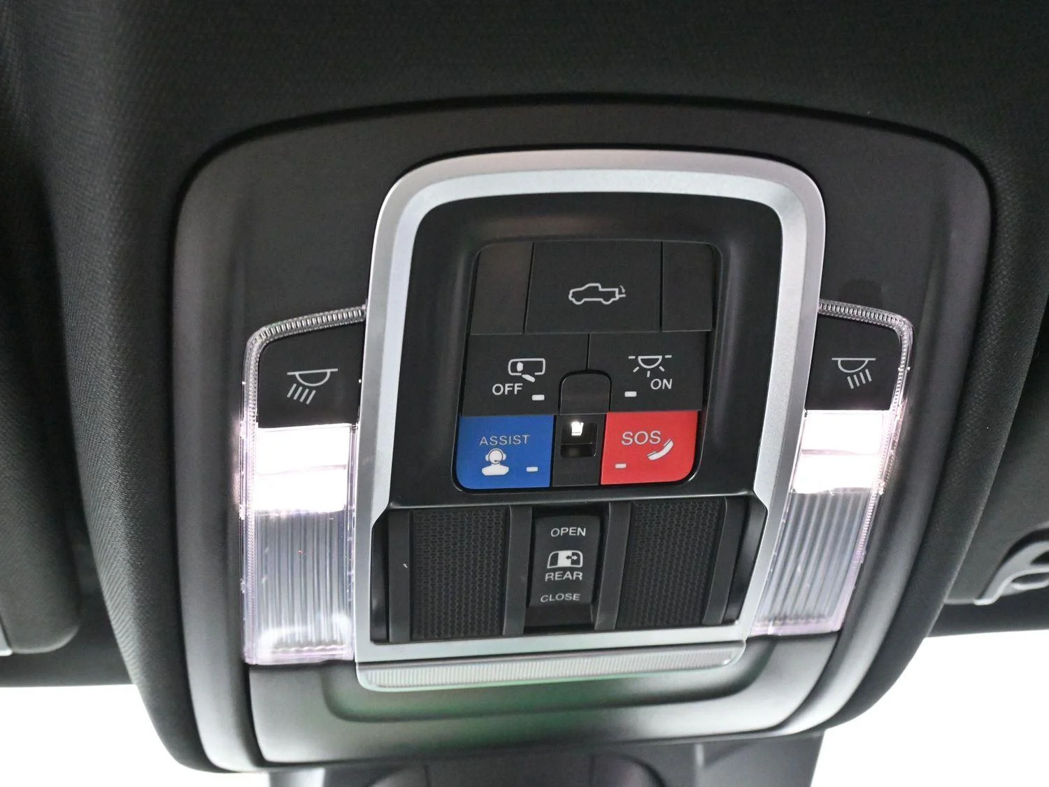 Used 2022 Bright White Clearcoat Ram Laramie image 28