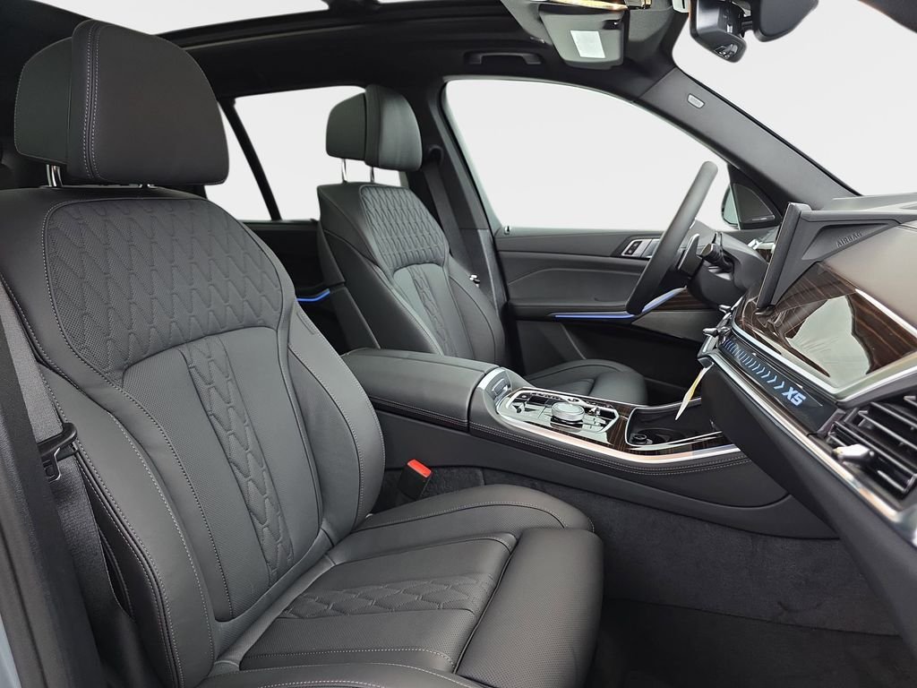 New 2026 Brooklyn Grey Metallic BMW xDrive50e image 9