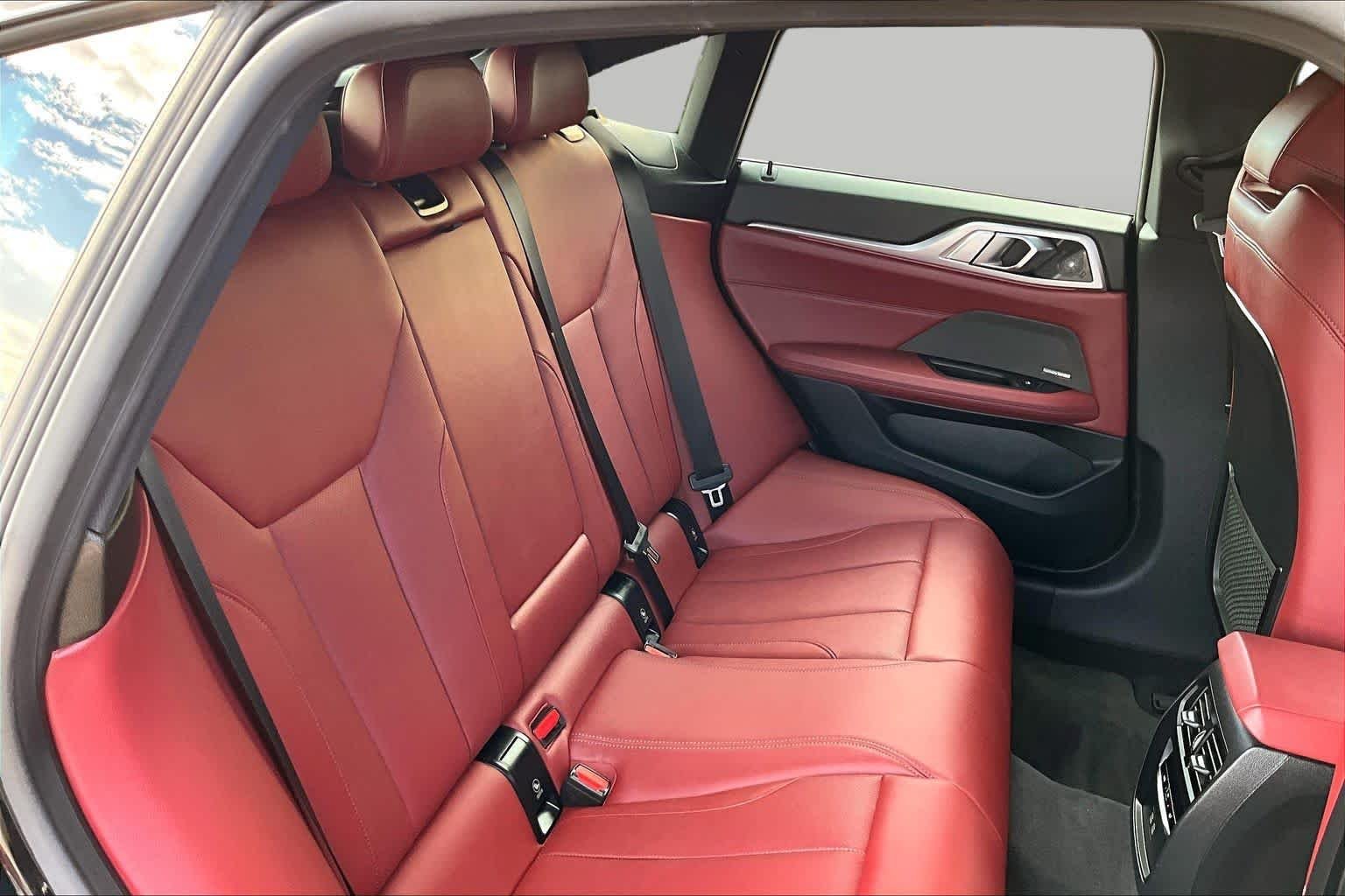 Used 2023 Black Sapphire Metallic BMW eDrive40 image 19