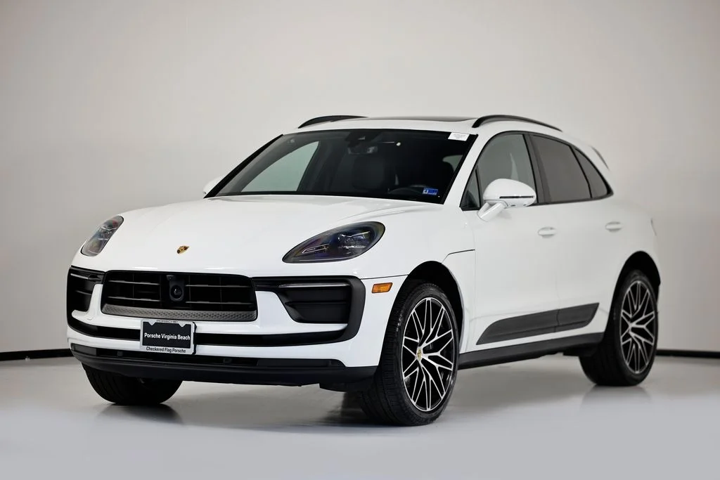 2026 Porsche Macan's photo