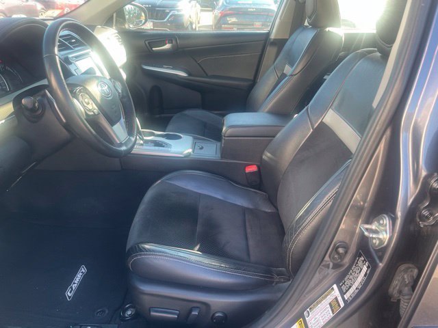 Used 2014 Gray Toyota SE image 12