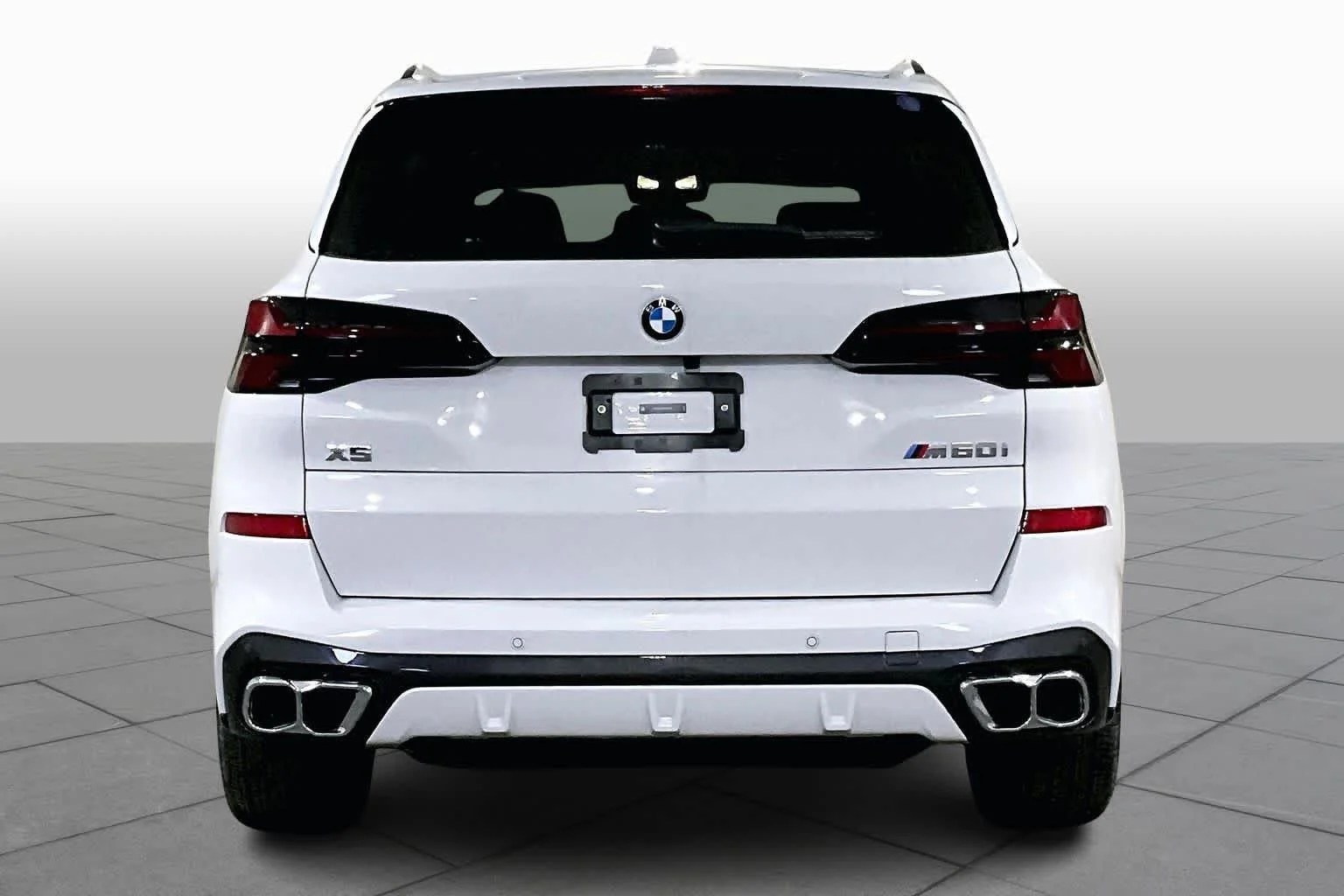 New 2026 Alpine White BMW M60i image 4
