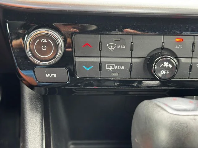 Certified Used 2024 Blue Jeep Latitude image 33