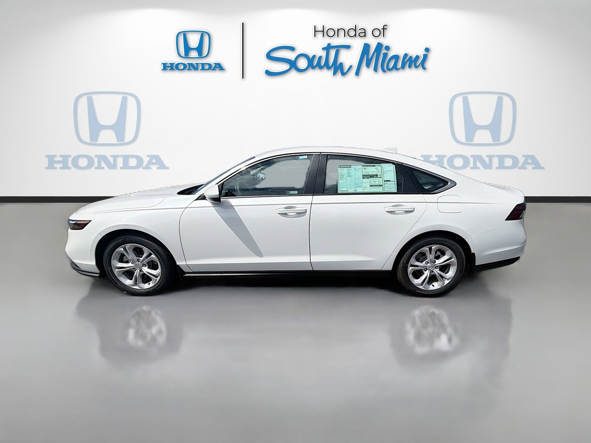 New 2026 Platinum White Pearl Honda LX image 4