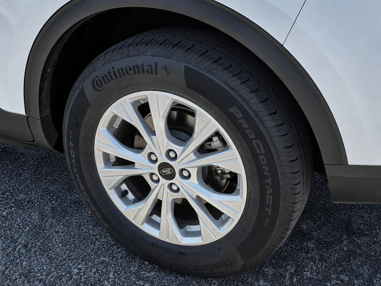 Used 2025 Space Silver Ford Active image 11