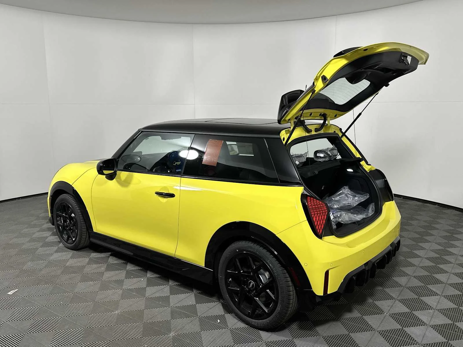 2026 MINI Hardtop 2 Door S - Photo 19