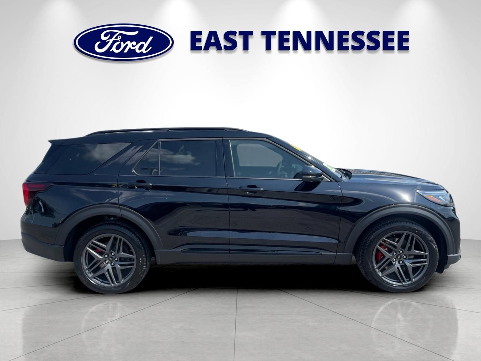 New 2026 Agate Black Metallic Ford ST image 2