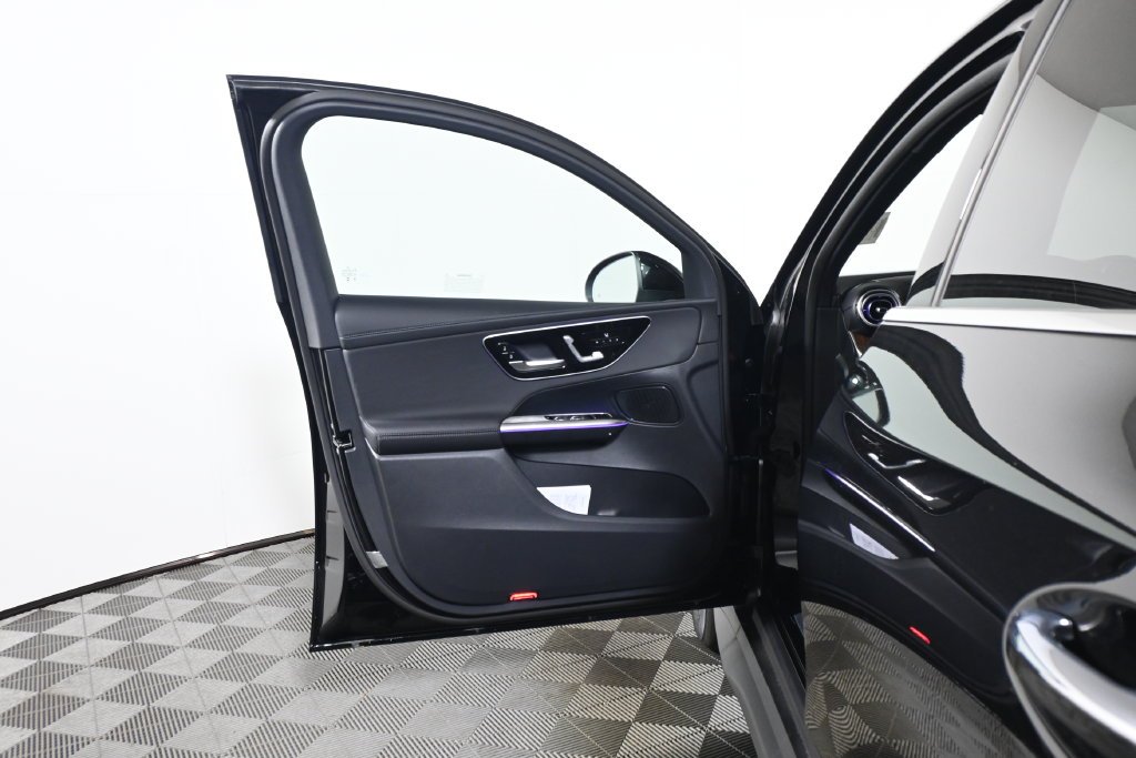 New 2027 Black Mercedes-Benz GLC 300 Coupe image 26