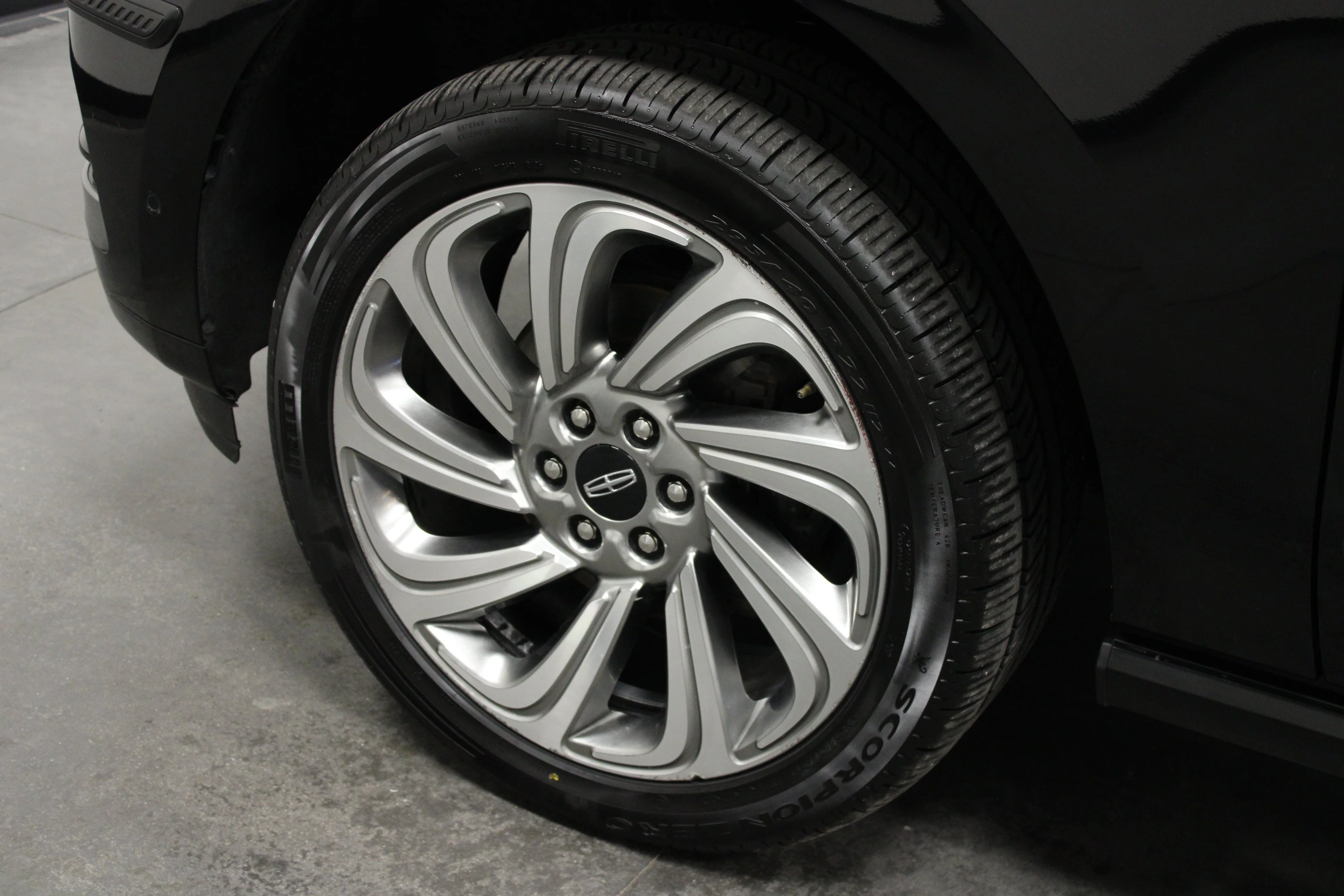 Used 2024 Black Metallic Lincoln Premiere image 10
