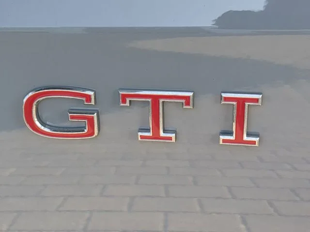 2026 Volkswagen Golf GTI SE - Photo 10
