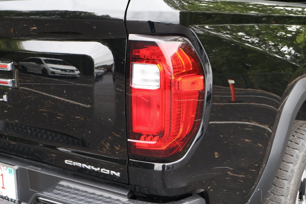 2025 GMC Canyon Denali - Photo 10