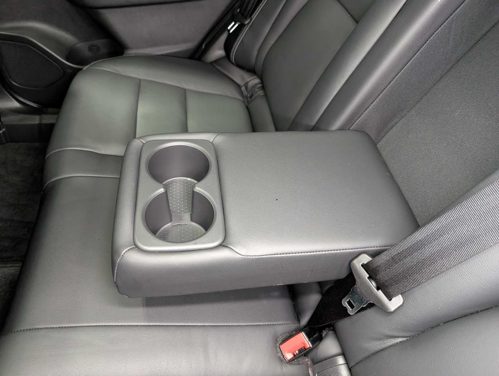 Used 2021 Gun Metallic Nissan SL image 17