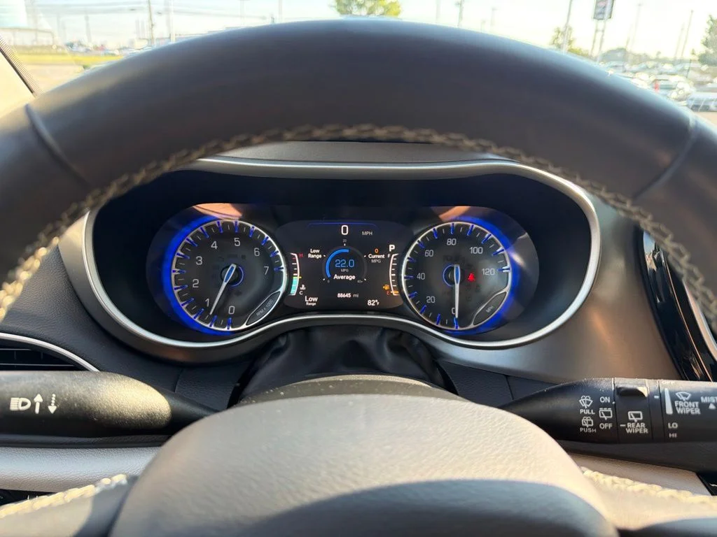 Used 2023 Black Chrysler Touring L image 19