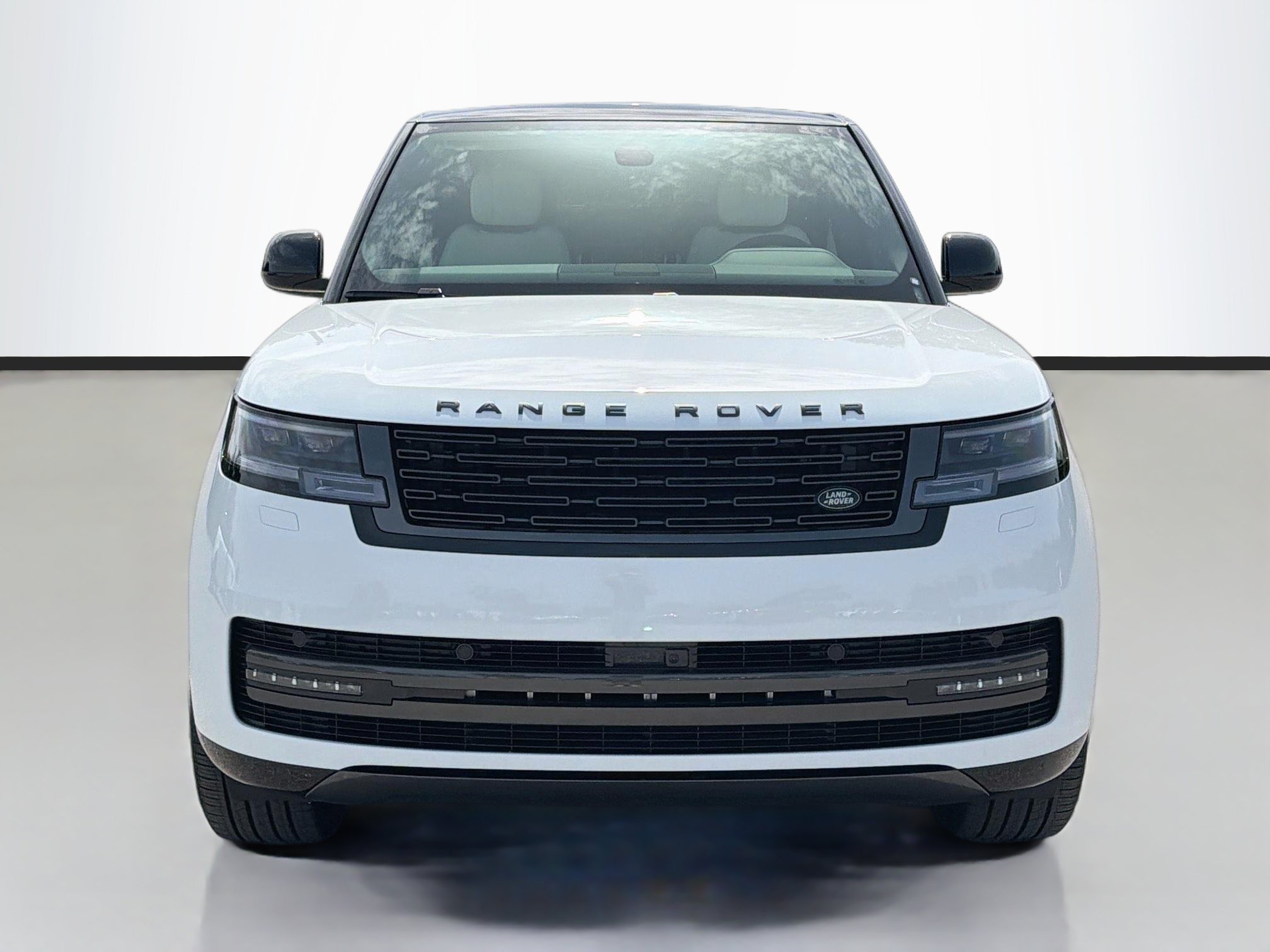 New 2026 Fuji White LAND ROVER SE 7 Seats image 8