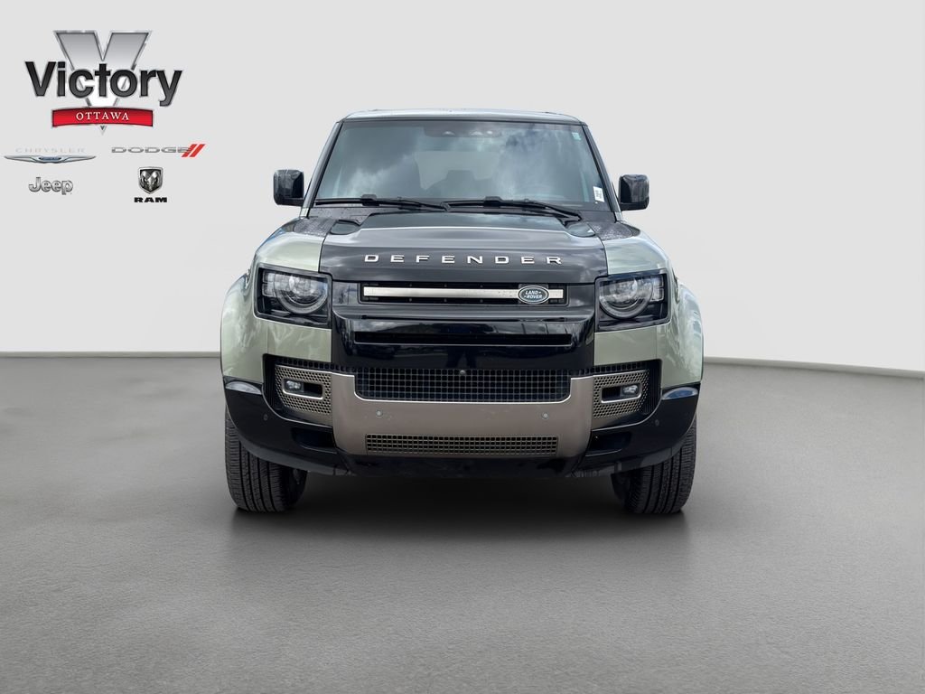 Used 2023  Land Rover X image 2