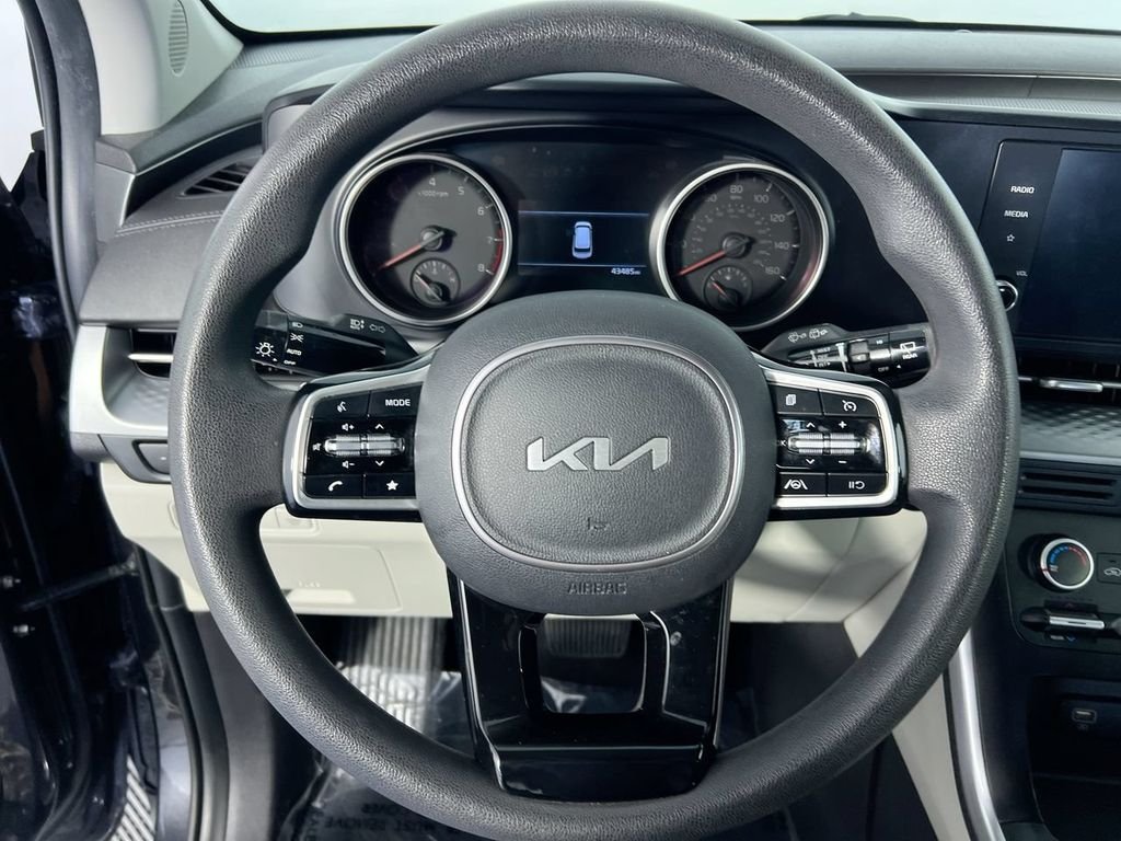 Certified Used 2024  Kia LX image 14