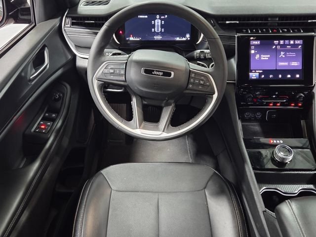 Used 2025 Red Jeep Altitude image 7