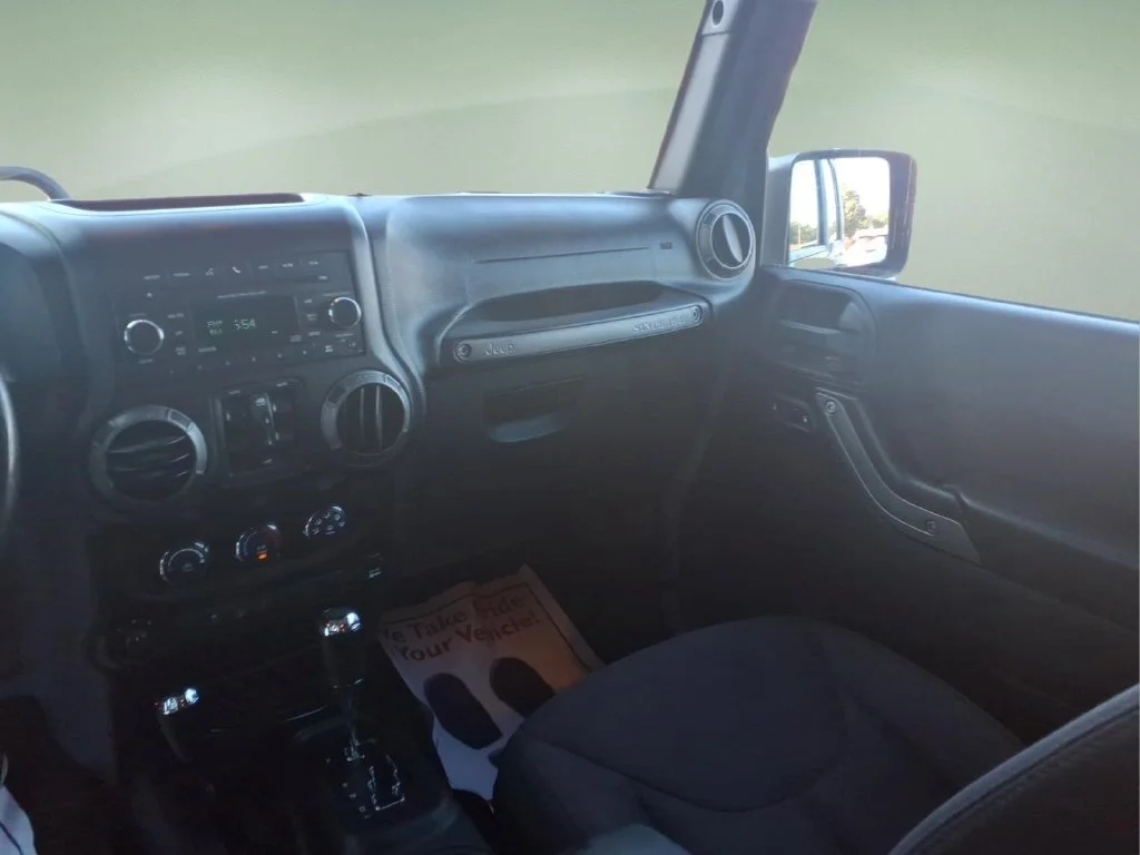 Used 2015 Gray Jeep Unlimited Sport image 12