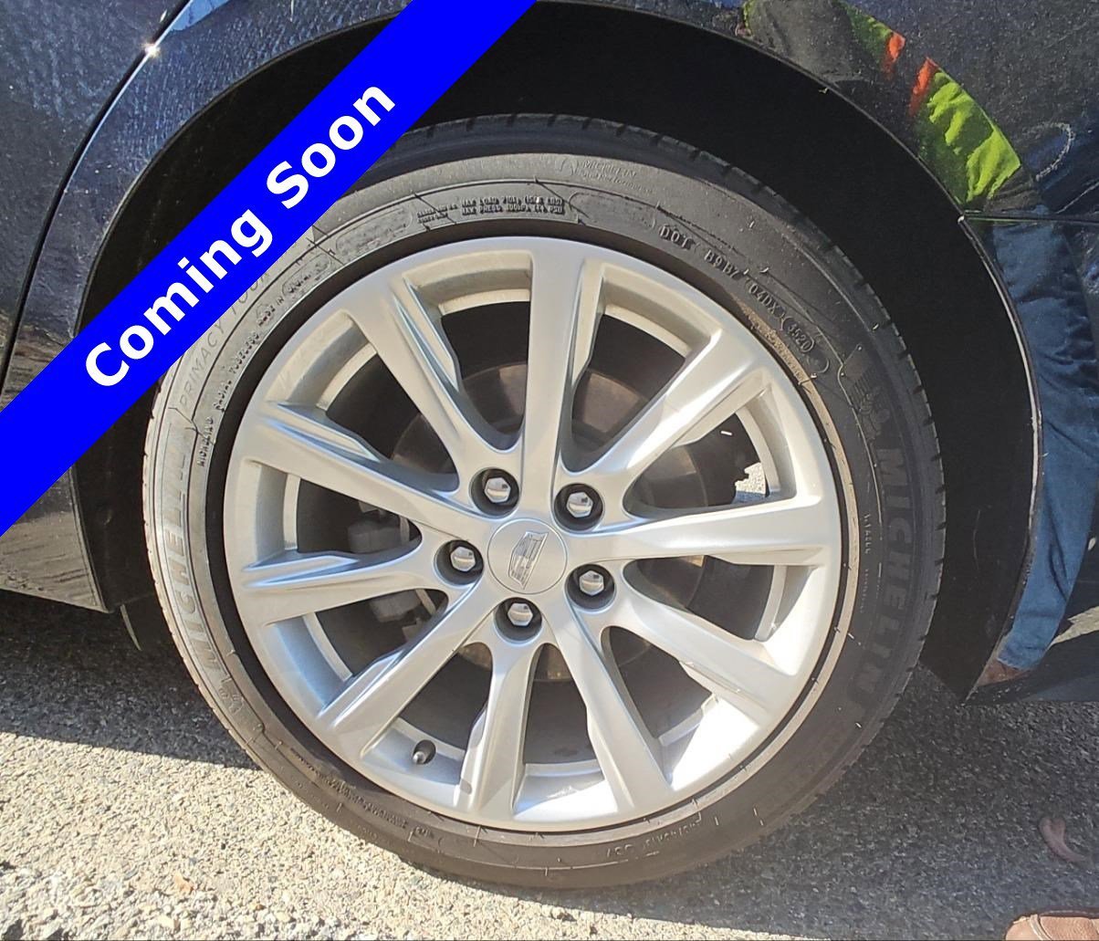 Used 2021 DARK MOON BLUE METALLIC Cadillac Luxury image 10
