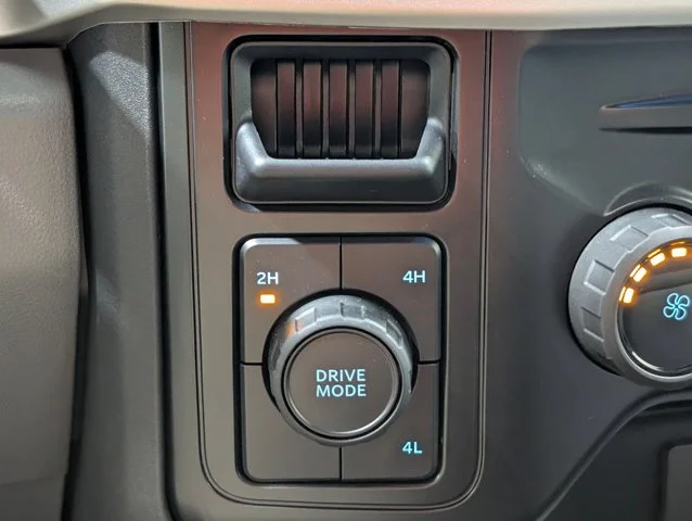 New 2026 Oxford White Ford F-450® XL image 37