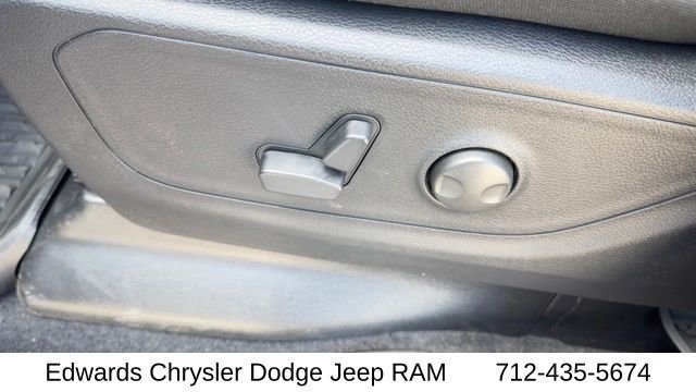 New 2026 Forged Blue Metallic Exterior Paint RAM Big Horn/Lone Star image 20