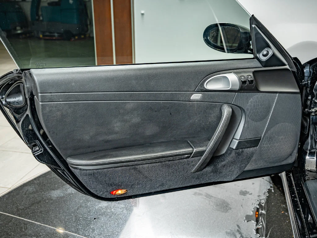 Used 2007 Black Porsche Carrera image 25