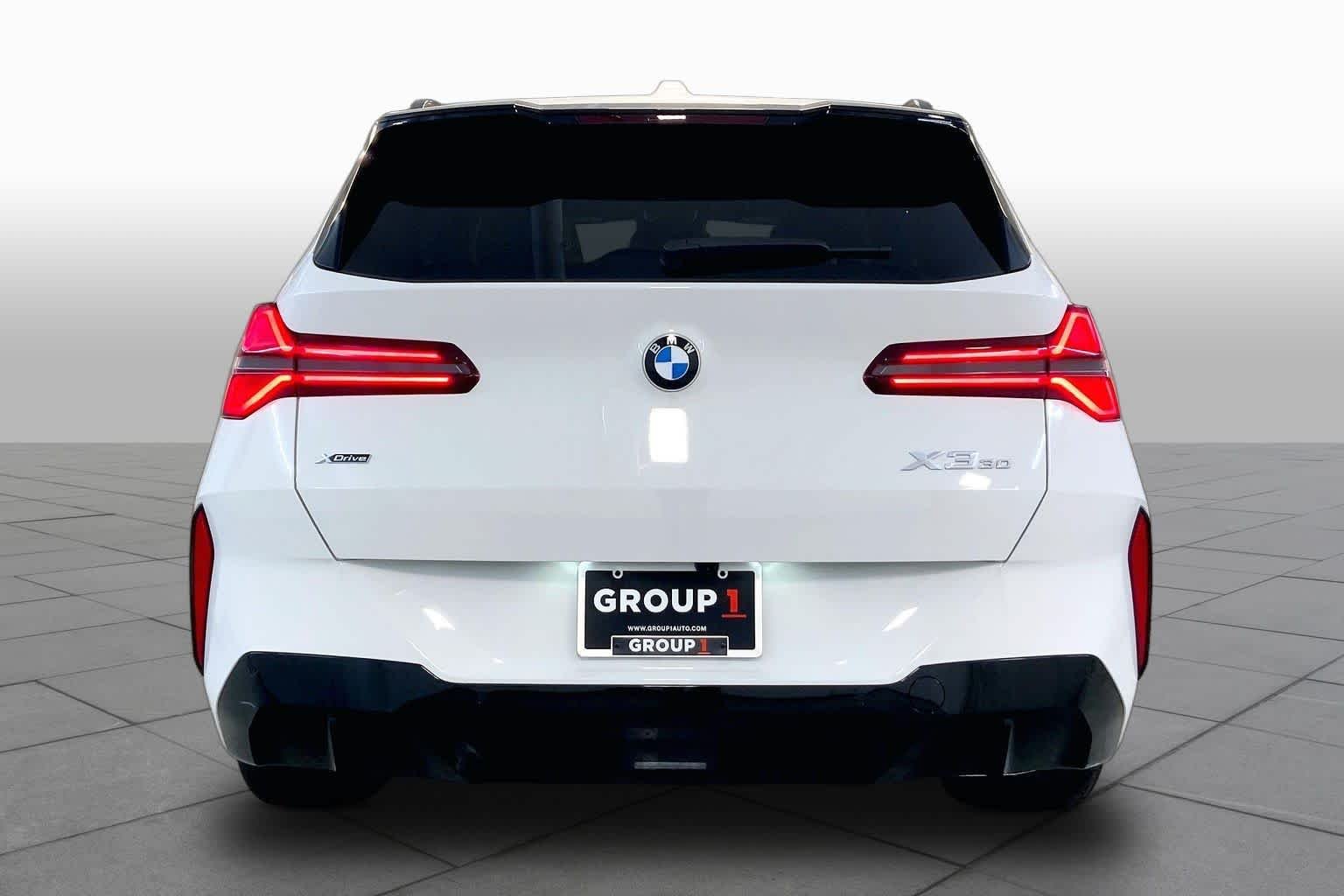 New 2026 Alpine White BMW 30 xDrive image 4