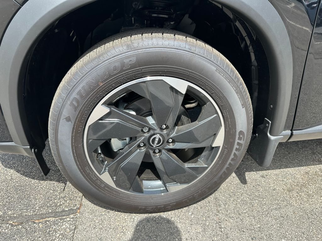 2026 Nissan Rogue SV - Photo 9