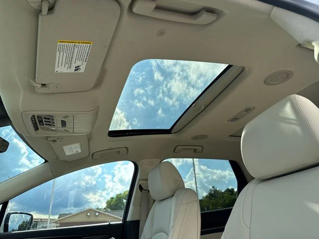 Used 2023 White Buick Essence image 26