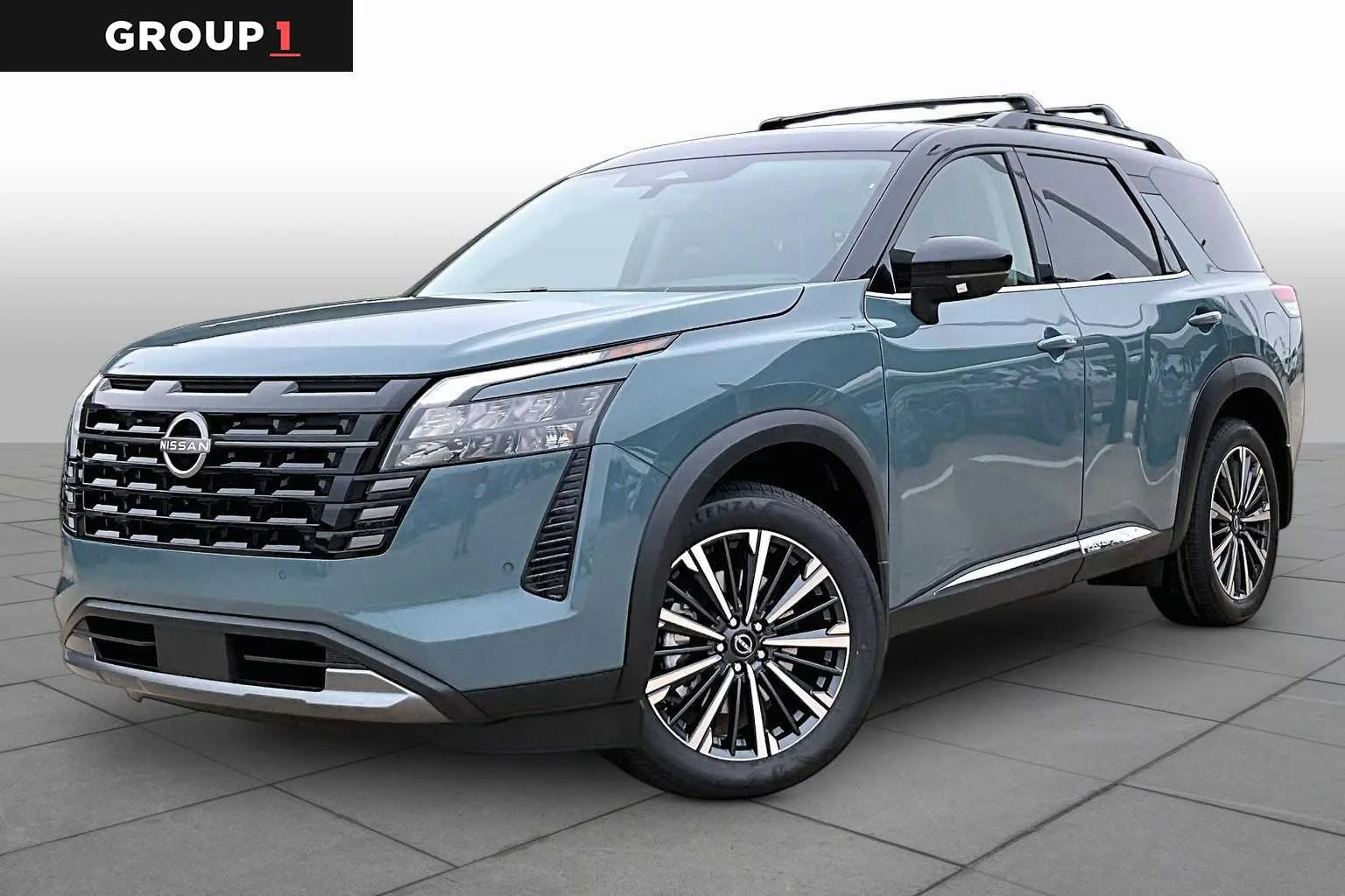 2026 Nissan Pathfinder Platinum 4WD's photo