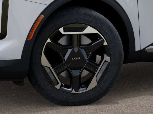 New 2026 Snow White Pearl Kia S image 9