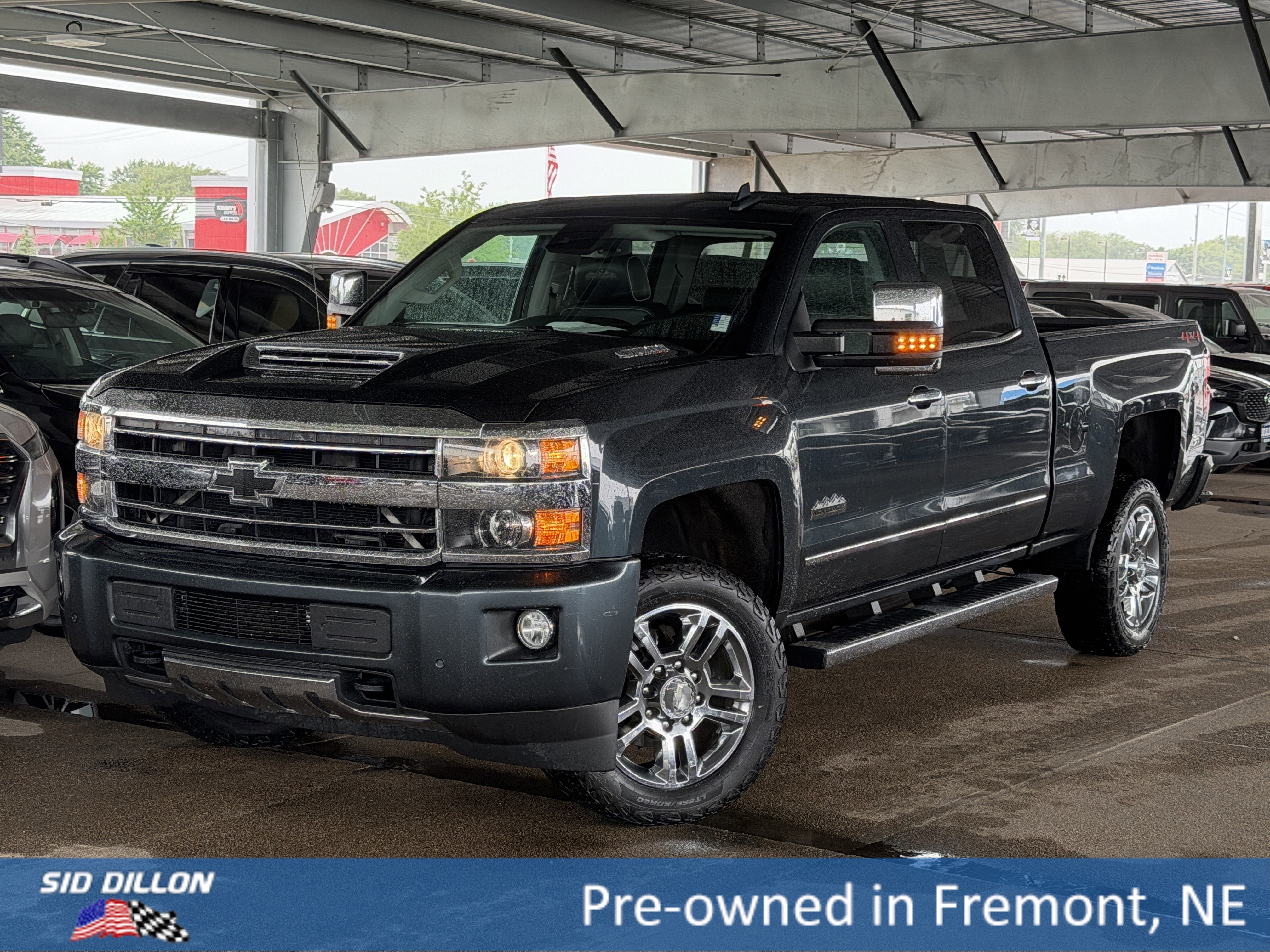 2019 Chevrolet Silverado HD High Country 4WD Crew Cab Standard Box's photo