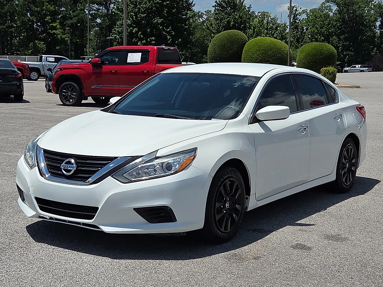 Used 2017 Nissan Altima S with VIN 1N4AL3AP0HC194411 for sale in Rogers, AR