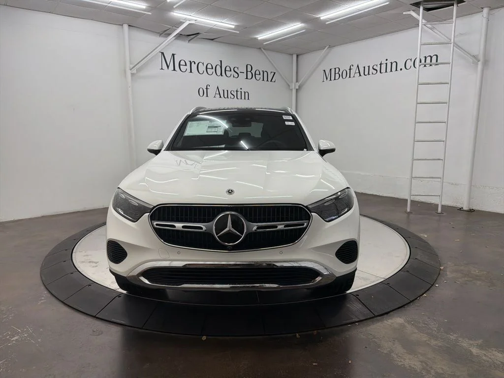 Used 2026 White Mercedes-Benz GLC 300 image 2