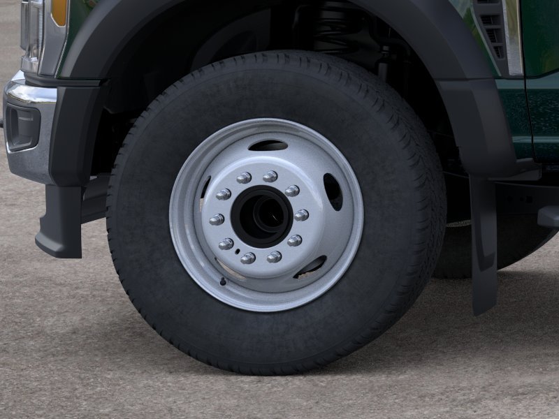 2025 Ford F-600 Super Duty Chassis Cab XL - Photo 19