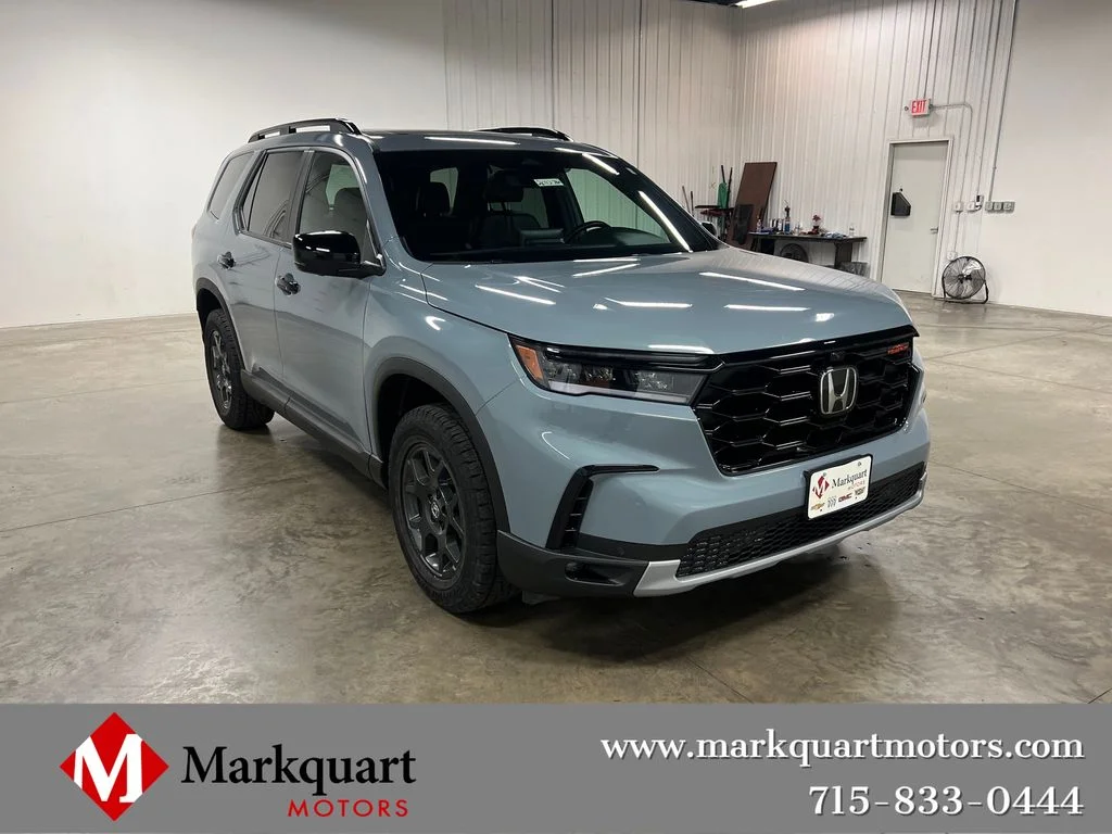 2025 Honda Pilot TrailSport AWD's photo