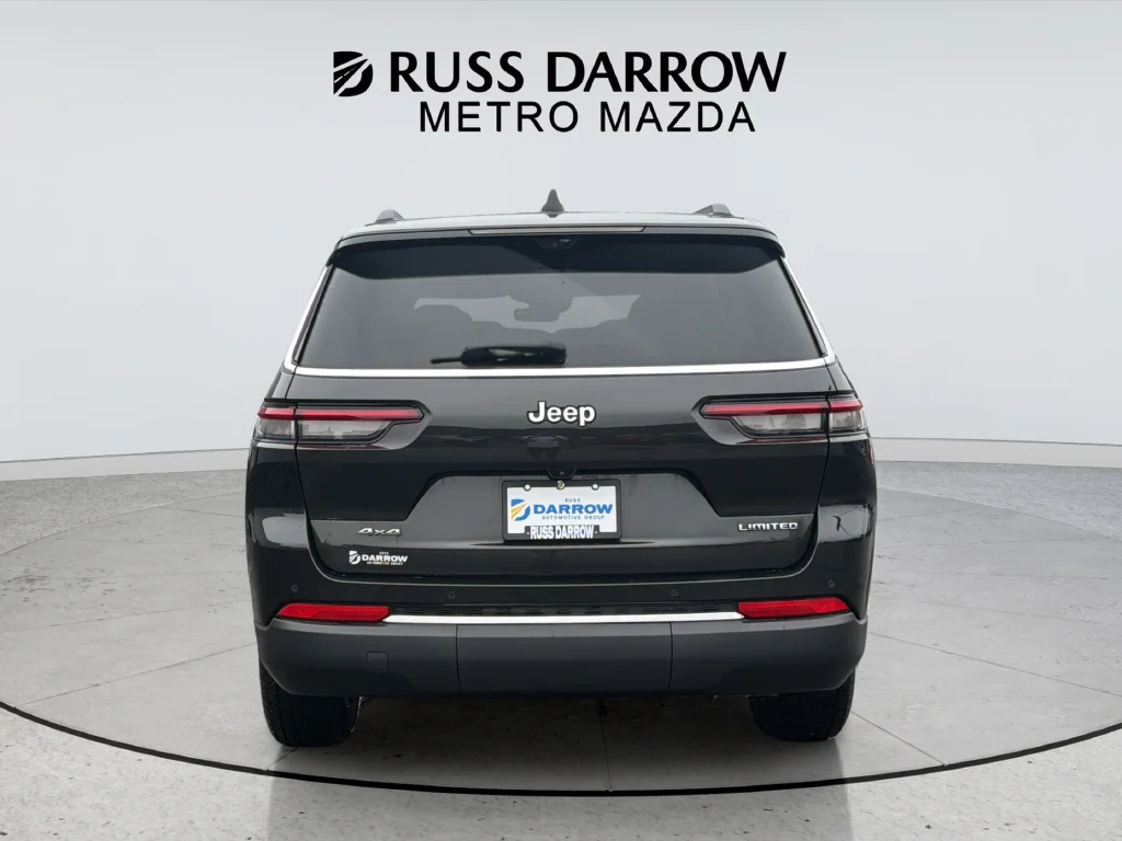 Used 2023 Gray Jeep Limited image 4