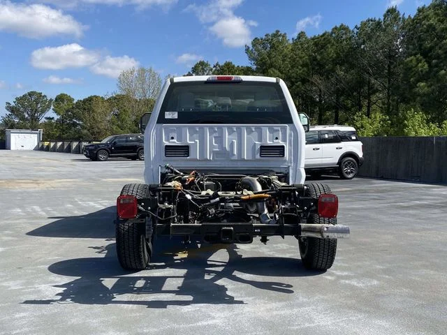 New 2026 Oxford White Ford F-250® XL image 4