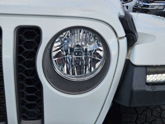 Used 2020 Bright White Clearcoat Jeep Rubicon image 11
