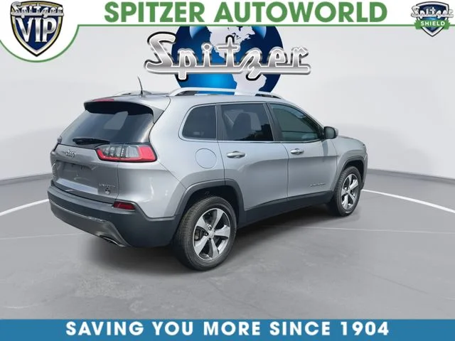 Used 2019 Silver Jeep Limited image 9
