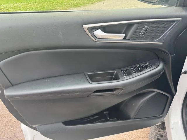 Used 2023 White Ford SEL image 20