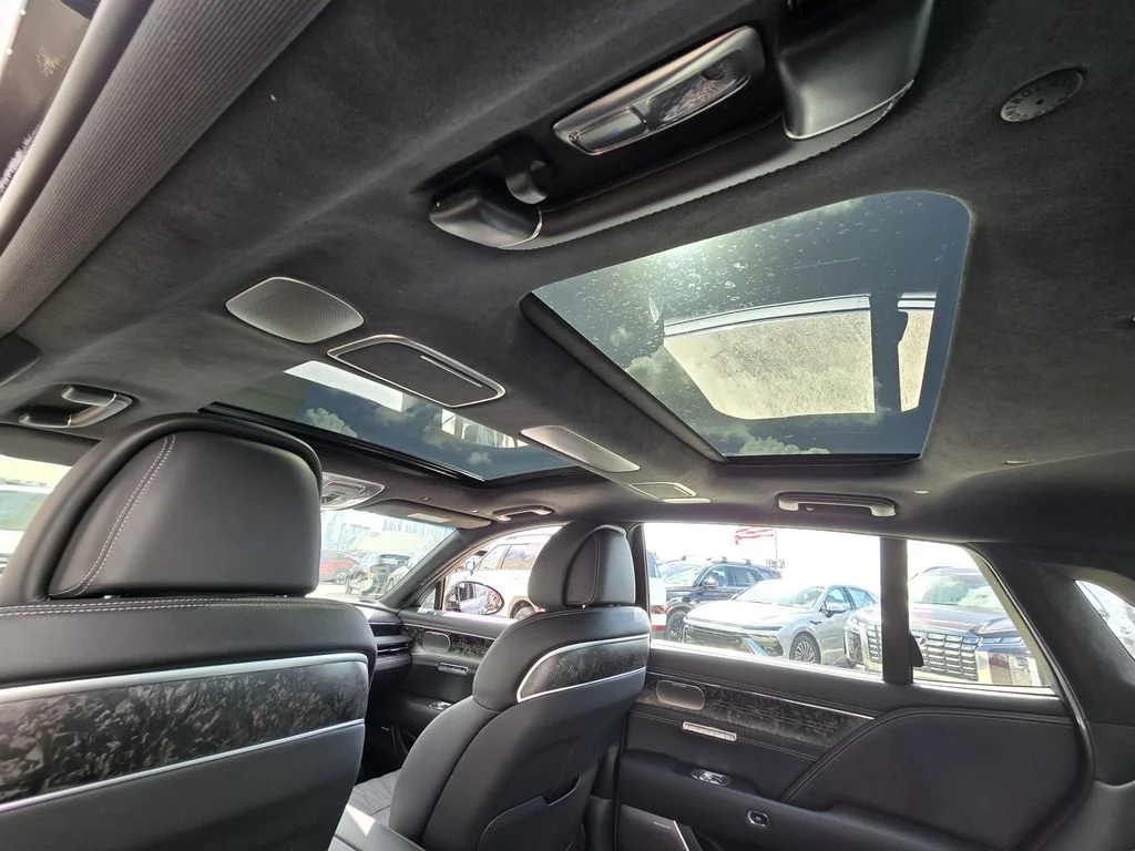New 2026 White Genesis 3.5T e-SC image 10