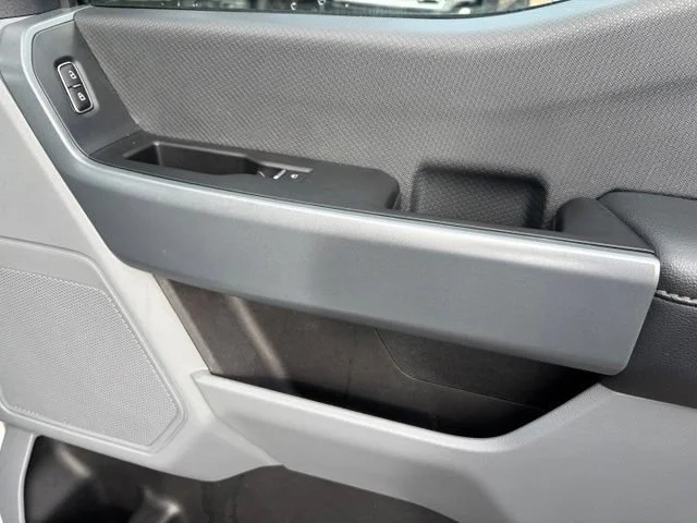 Used 2023 White Ford XLT image 22