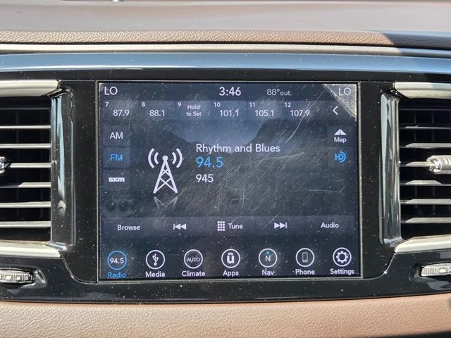 Used 2019 White Chrysler Touring Plus image 19