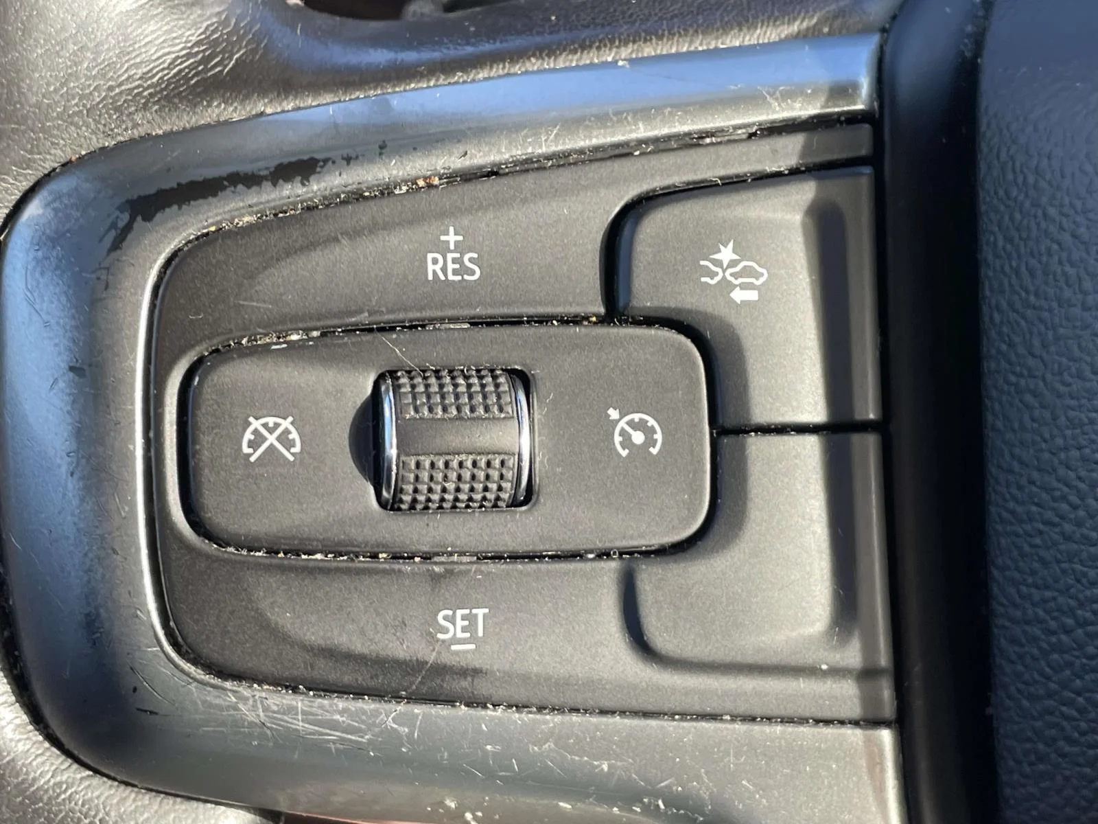 Certified Used 2022 SUMMIT WHITE Chevrolet LT image 27