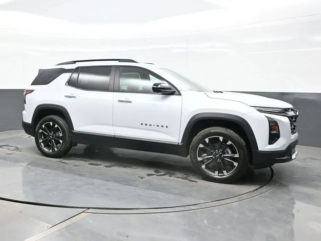 New 2026 Polar White Tricoat Chevrolet RS image 7