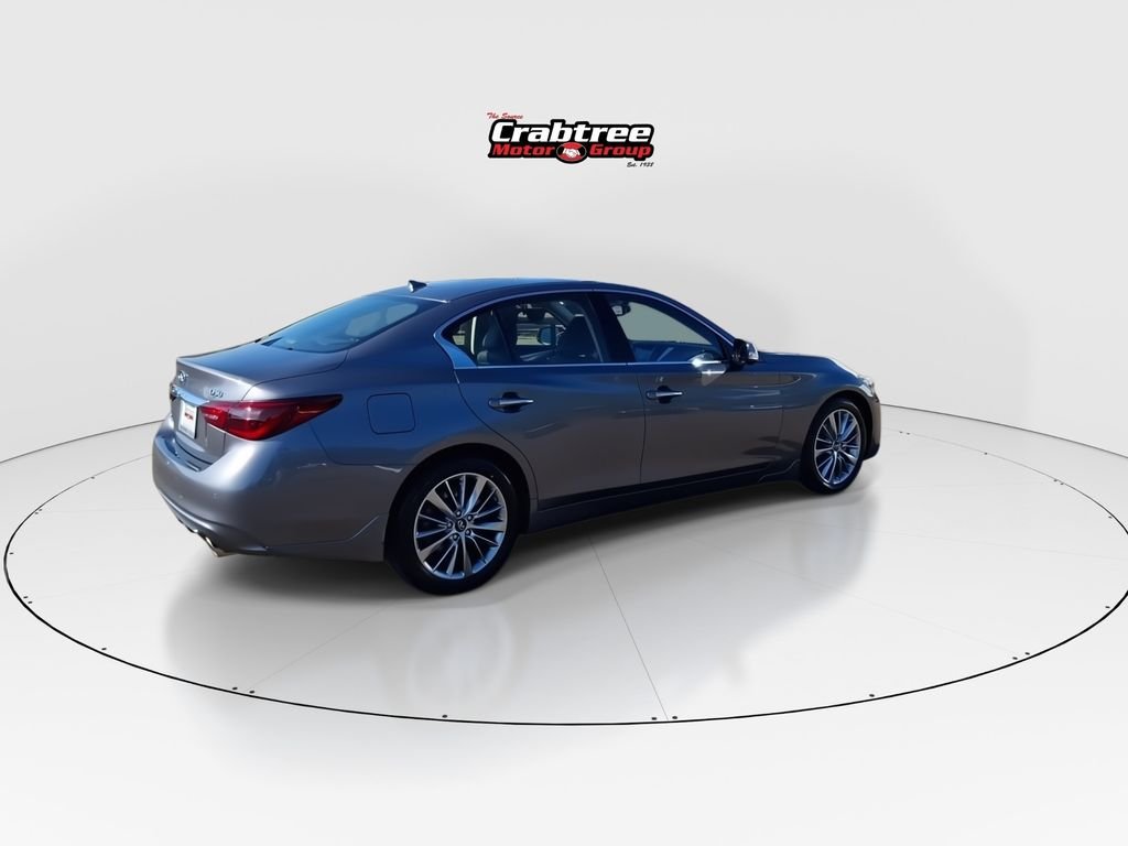 Used 2023 Gray INFINITI LUXE image 8