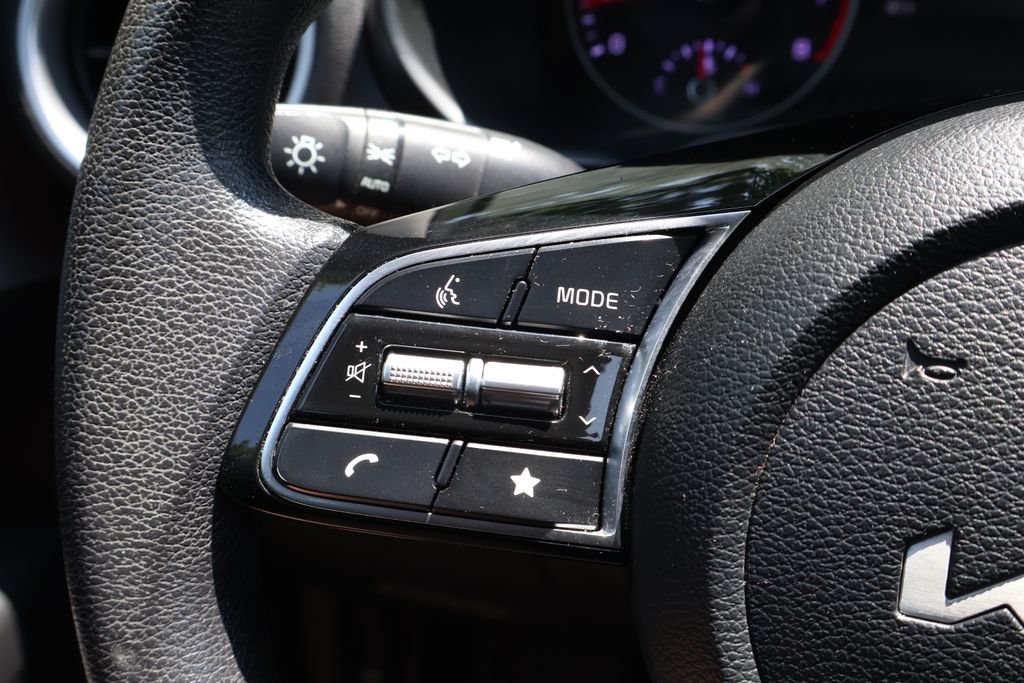 2024 Kia Forte LXS - Photo 26