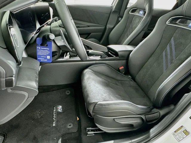 New 2026 White Hyundai Base image 9
